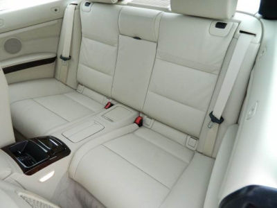2010 BMW 328 i