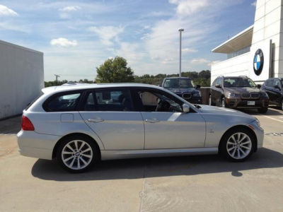 2011 BMW 328  i xDrive