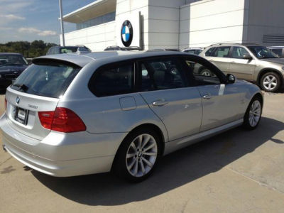 2011 BMW 328  i xDrive