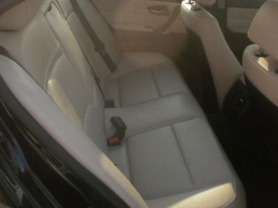 2011 BMW 328  i xDrive