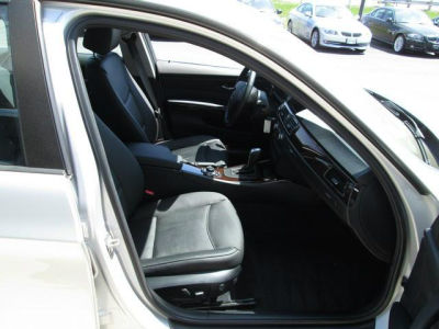 2011 BMW 328  i xDrive