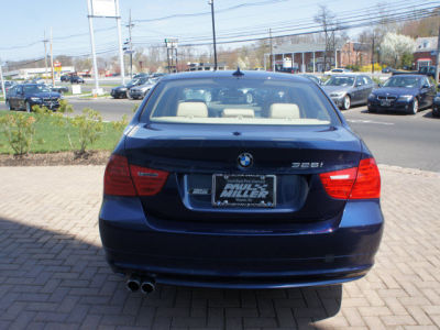 2011 BMW 328  i xDrive