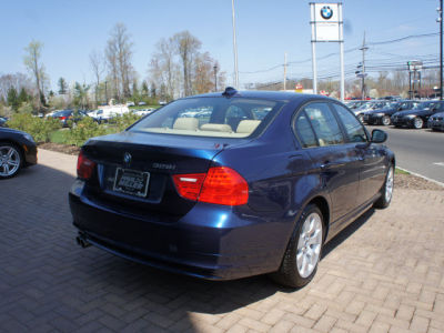2011 BMW 328  i xDrive