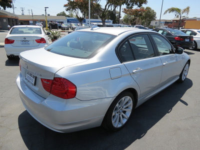 2011 BMW 328  i