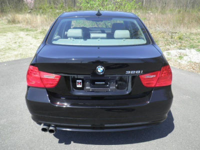 2011 BMW 328  i