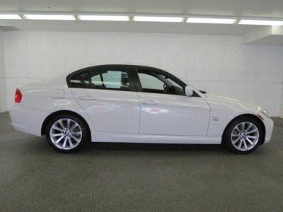 2011 BMW 328  i xDrive