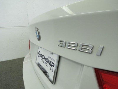 2011 BMW 328  i xDrive