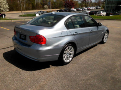 2011 BMW 328  i xDrive