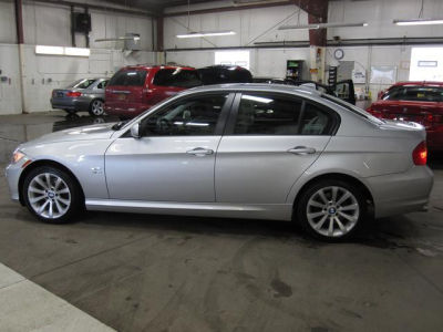 2011 BMW 328  i xDrive