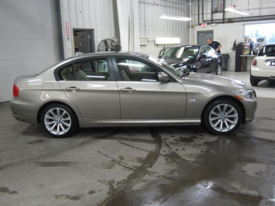 2011 BMW 328  i xDrive