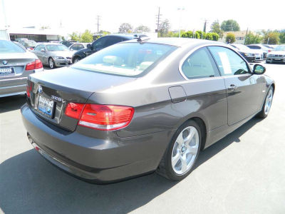 2010 BMW 328 i