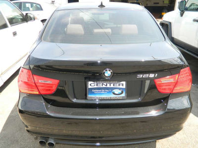 2011 BMW 328  i