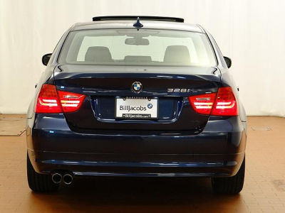 2011 BMW 328  i xDrive