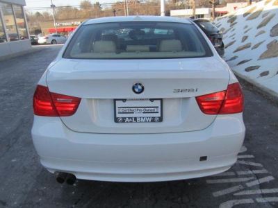 2011 BMW 328  i xDrive