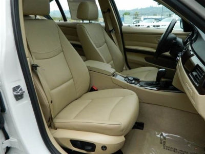 2011 BMW 328  i