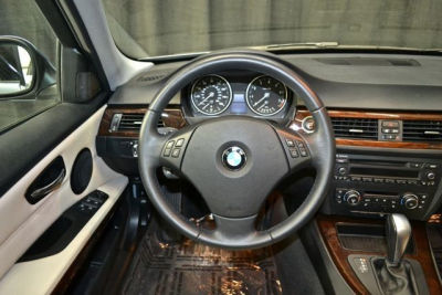 2011 BMW 328  i xDrive