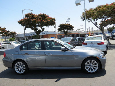 2011 BMW 328  i