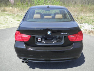 2011 BMW 328  i xDrive