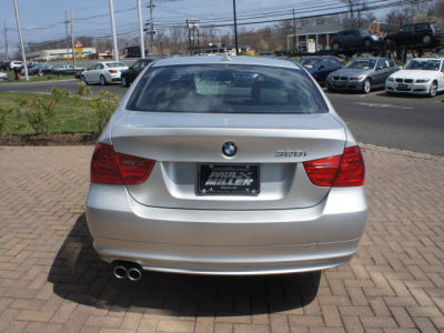 2011 BMW 328  i xDrive