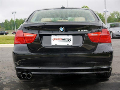 2011 BMW 328  i xDrive