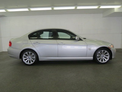 2011 BMW 328  i xDrive