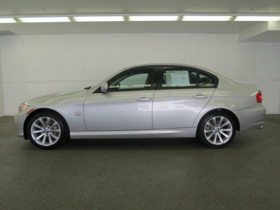 2011 BMW 328  i xDrive