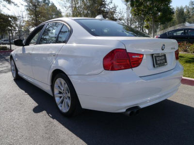 2011 BMW 328  i xDrive
