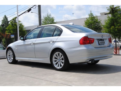 2011 BMW 328  i