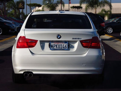 2011 BMW 328  i