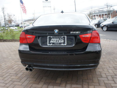 2011 BMW 328  i xDrive