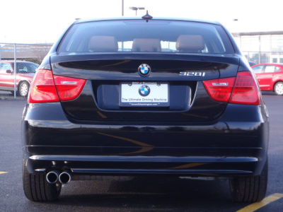2011 BMW 328  i xDrive