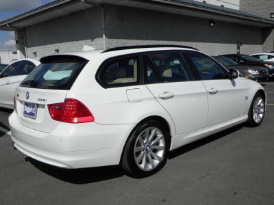 2011 BMW 328  i xDrive