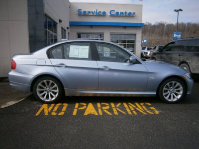 2011 BMW 328  i xDrive