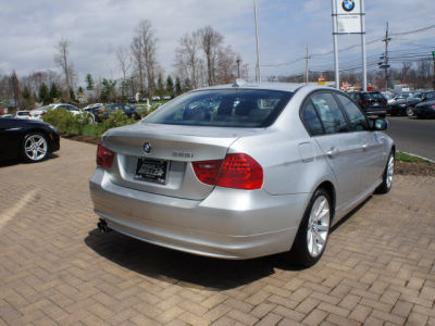 2011 BMW 328  i xDrive