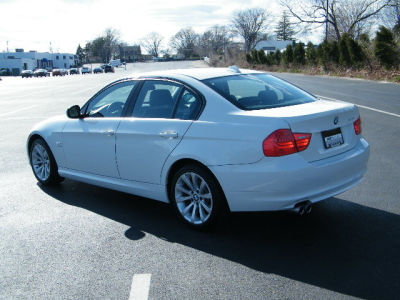2011 BMW 328  i xDrive