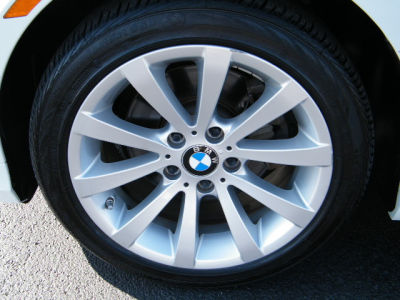 2011 BMW 328  i xDrive