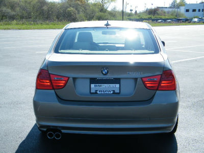 2011 BMW 328  i xDrive