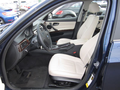 2011 BMW 328  i xDrive