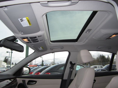 2011 BMW 328  i xDrive