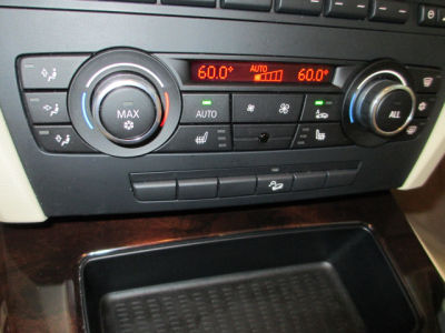 2011 BMW 328  i xDrive