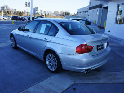 2011 BMW 328  i xDrive