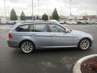 2011 BMW 328  i xDrive