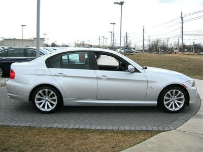 2011 BMW 328  i xDrive