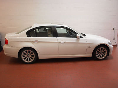 2011 BMW 328  i xDrive