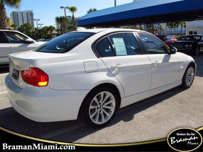 2011 BMW 328  i
