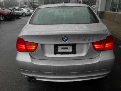 2011 BMW 328  i xDrive