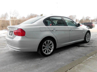 2011 BMW 328  i xDrive