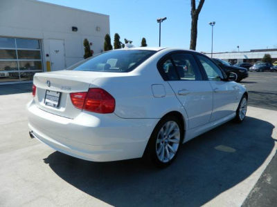 2011 BMW 328  i xDrive