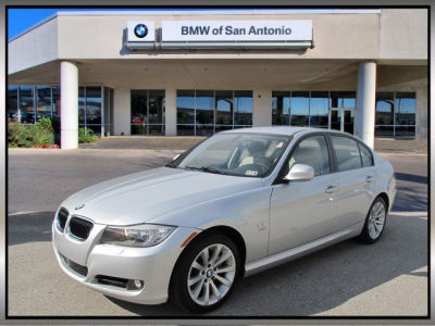 2011 BMW 328  i xDrive
