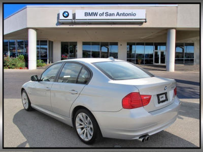 2011 BMW 328  i xDrive